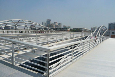 沈陽(yáng)鋼結(jié)構(gòu)噴漆高耐蝕涂裝除銹新工藝